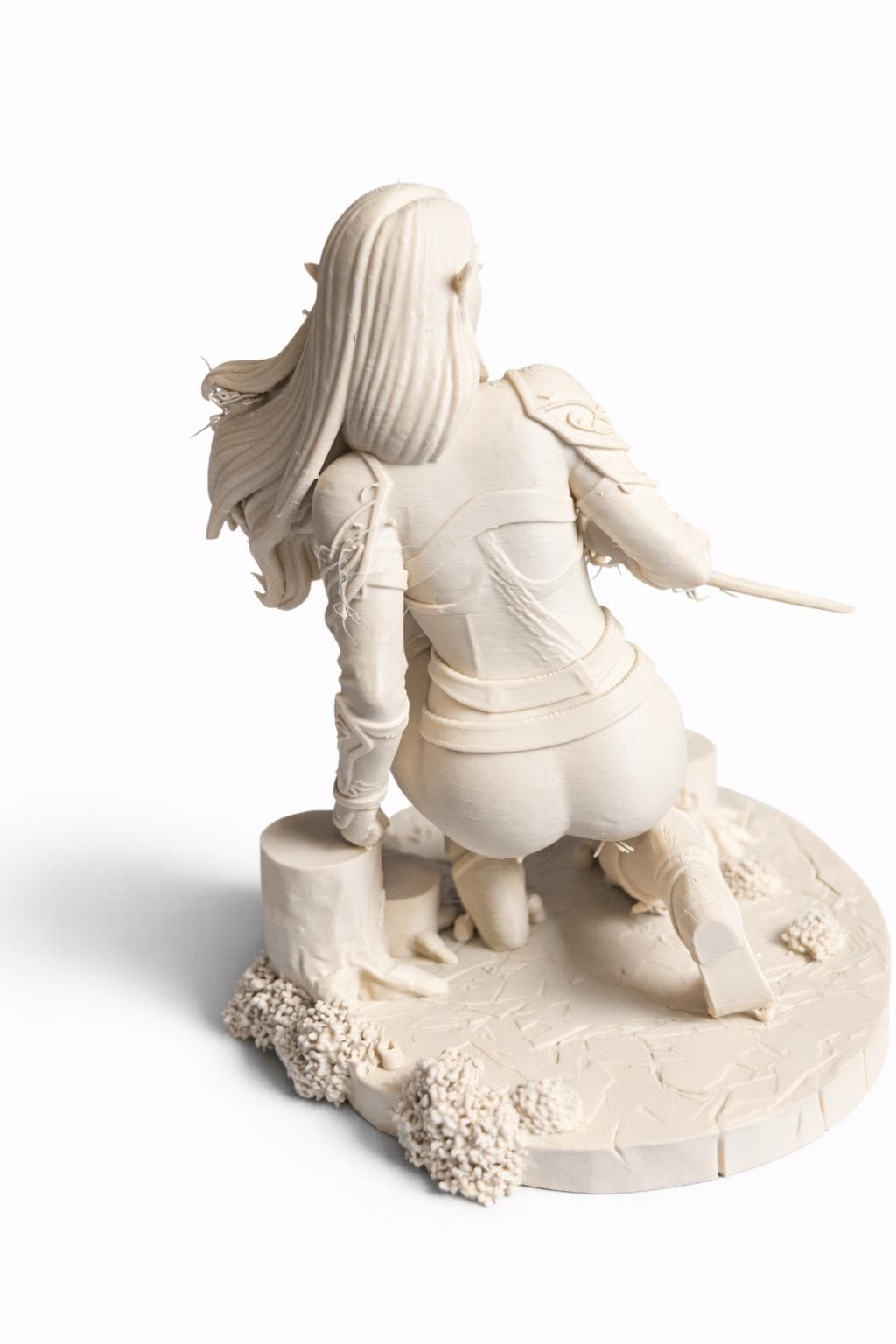 Elf Rogue Miniature, DND Tabletop Figure, Dynamic RPG Character Model, Unpainted Collectible