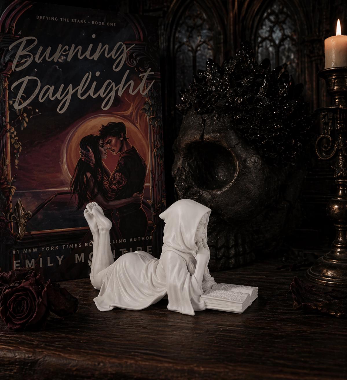 Gothic Book Nook Figurine, Dark Academia Shelf Decor, Reading Girl Statue