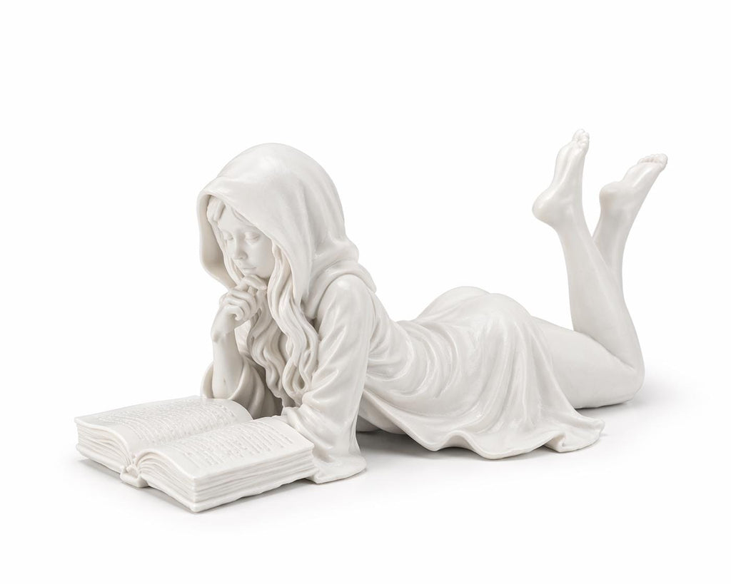 Gothic Book Nook Figurine, Dark Academia Shelf Decor, Reading Girl Statue