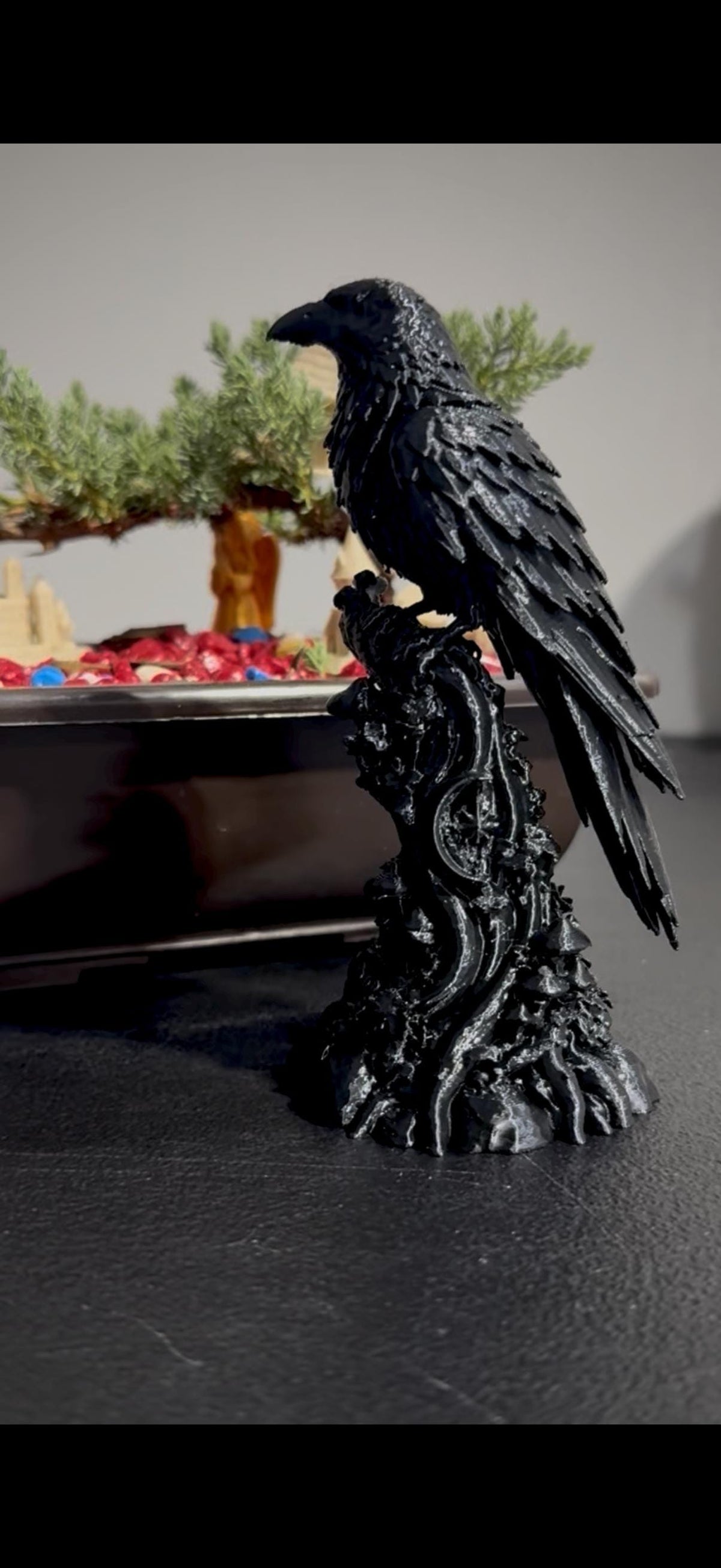 Raven on a Perch Statue, Gothic Raven Figurine, Witchy Altar Decor, Dark Academia Bookshelf Decoration — photo 5